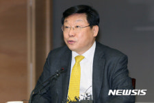 인사말 하는 주형환 산업통상자원부 장관