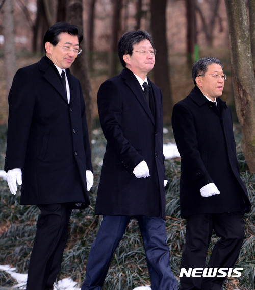 유승민 당선인, 탁구대부 조양호 회장 묘소 참배 멘토에게 감사와 존경 표현