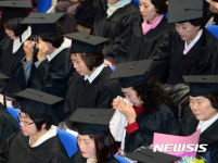 늦깎이 여고생 졸업식 눈물바다