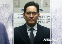 특검 향하는 이재용 부회장
