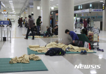 제주공항 대규모 결항 사태 이튿날