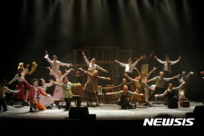 청소년 영어 뮤지컬 레미제라블