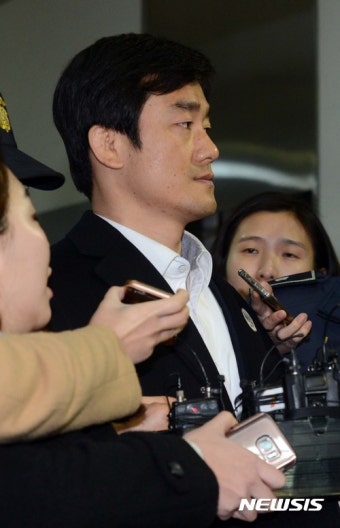 이영선 청와대 행정관 특검 출석