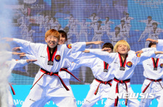 태권도와 함께 춤을