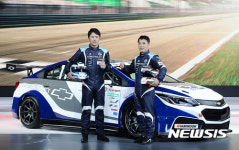 쉐보레 레이싱팀 신형 크루즈 레이스카 시즌 출격
