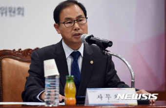 인사말하는 박영수 중앙선관위 사무차장