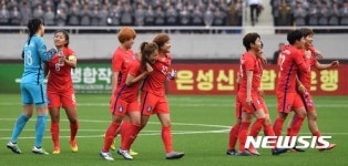1-1 무승부 기록한 남북 여자축구