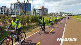 범죄 비켜 울산 태화·동천강변에 자전거 순찰대 떴다