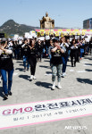 자연드림, 모든 축산 Non-GMO 곡물로 키우기 선포