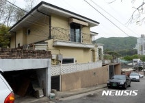 박근혜 전 대통령, 내곡동 새 집 구매