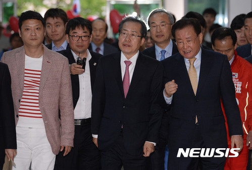 홍준표, 미국 방문중 취임식 관람... 차기 대통령 후보 자격으로
