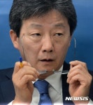 안경쓰는 유승민