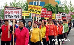 사리면 주민들 악취때문에 못살겠다 집회
