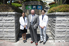 순천향대천안병원 방문한 로이 플라이슈만 박사