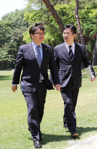 원내대표 초청 참석하는 우원식