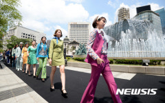 복고풍 복장까지 대한민국 패션의 변천사를 한눈에