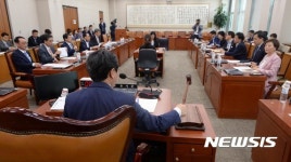 법사위, 김이수 헌재소장 인사청문회 6일 9일 실시