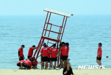 부산 해수욕장에 119시민수상구조대 배치