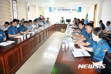 주요 업무 회의하는 김해출 상주경찰서장