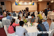 화천군 계절근로자 입국 환영식