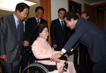 손명순 여사 예방한 이낙연 국무총리