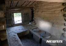 울릉도 너와집 부엌