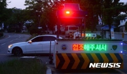 차량통행 통제되는 청와대 일대 도로, 26일부터 전면 개방