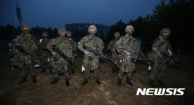 늠름한 대한민국 육군 장병들