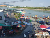 창원시 진해구 용원수산물재래시장 전경