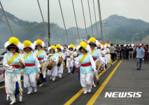 신안 하의~신의 삼도대교 착공 7년만에 개통 