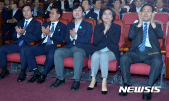 박수 보내는 주호영-이혜훈-하태경-정운천-김영우