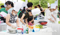 요리 솜씨 뽐내는 다문화 주부