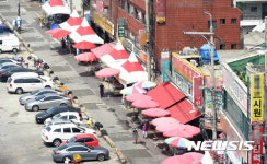 한산한 모란시장
