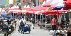 다소 한산한 모란시장