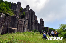 입석대 보는 유네스코 세계지질공원 실사단