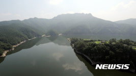 산과 어우러진 화순적벽