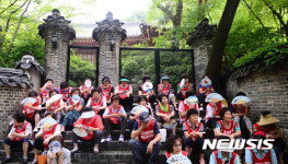 점거농성 시작한 이대 비정규직 노동자
