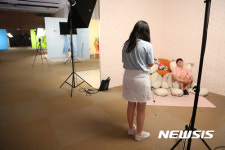 사진찍는 연인