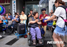 그 무엇도 투쟁을 막을 수 없다.