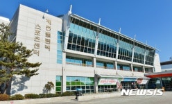 제천올림픽스포츠센터 3개월 휴장 직원 생계 논란