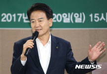 국민의당 전북 당원들에게 지지소호하는 정동영 의원