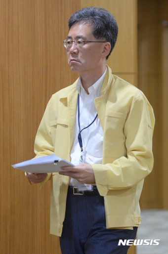을지연습 최초상황보고 참석하는 김현종 통상교섭본부장