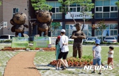 무주 반딧불축제 대표 캐릭터 또리와 아로