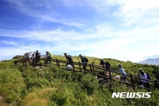 덕유산국립공원, 무주군 청소년 대상 백두대간 생태학교 운영