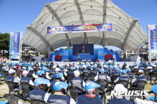 화령지구전투전승기념식···기념사하는 이정백 상주시장