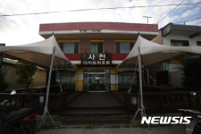 스킨다이버 발길 끊긴 스쿠버다이빙 숍