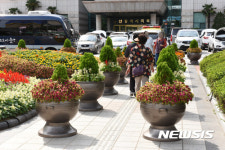 속 시원하게 철거를!
