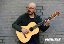 우주 기타 기타리스트 이병우 솔로 콘서트