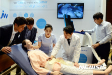 JW메디칼, 요양 환자 위한 케어비데 선보여
