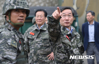 유정복 인천시장, 북한의 도발로 긴장 높아지는 연평도 긴급 방문